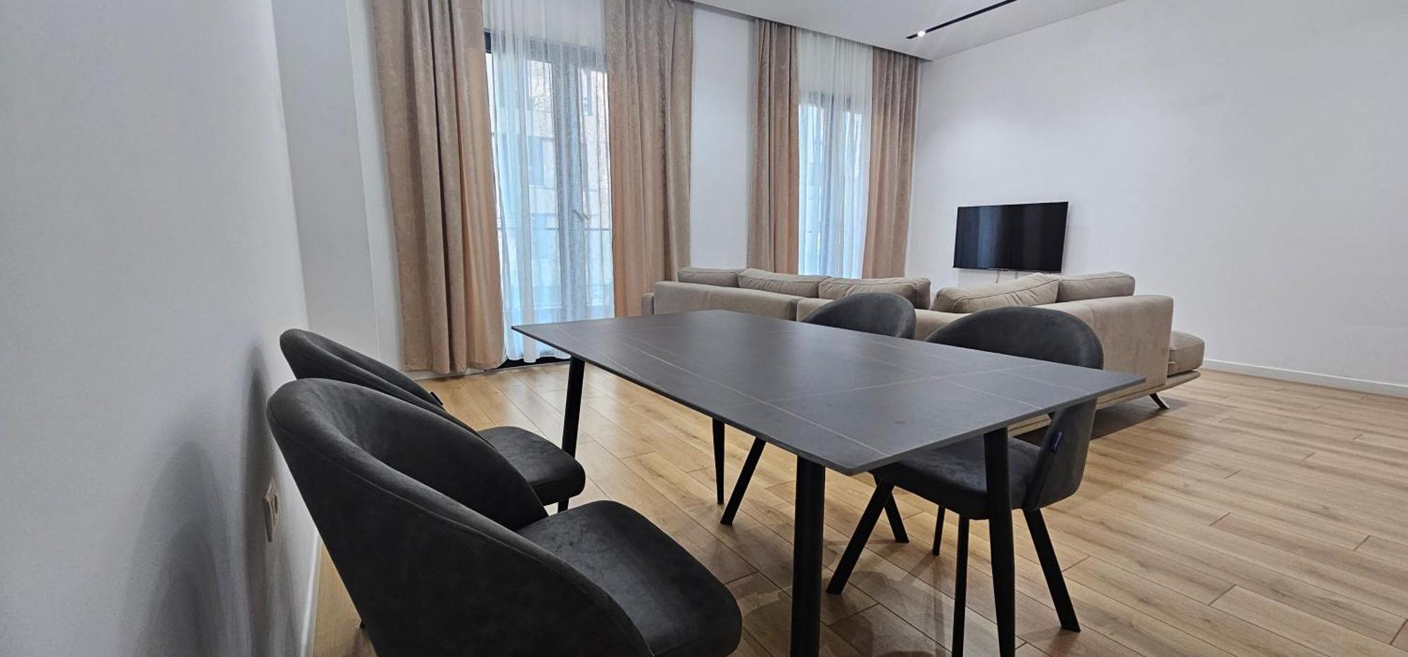 Free Parking Modern Escape Apartment *